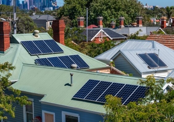 Solar calculator helps Australians forecast cost savings of panels and batteries
