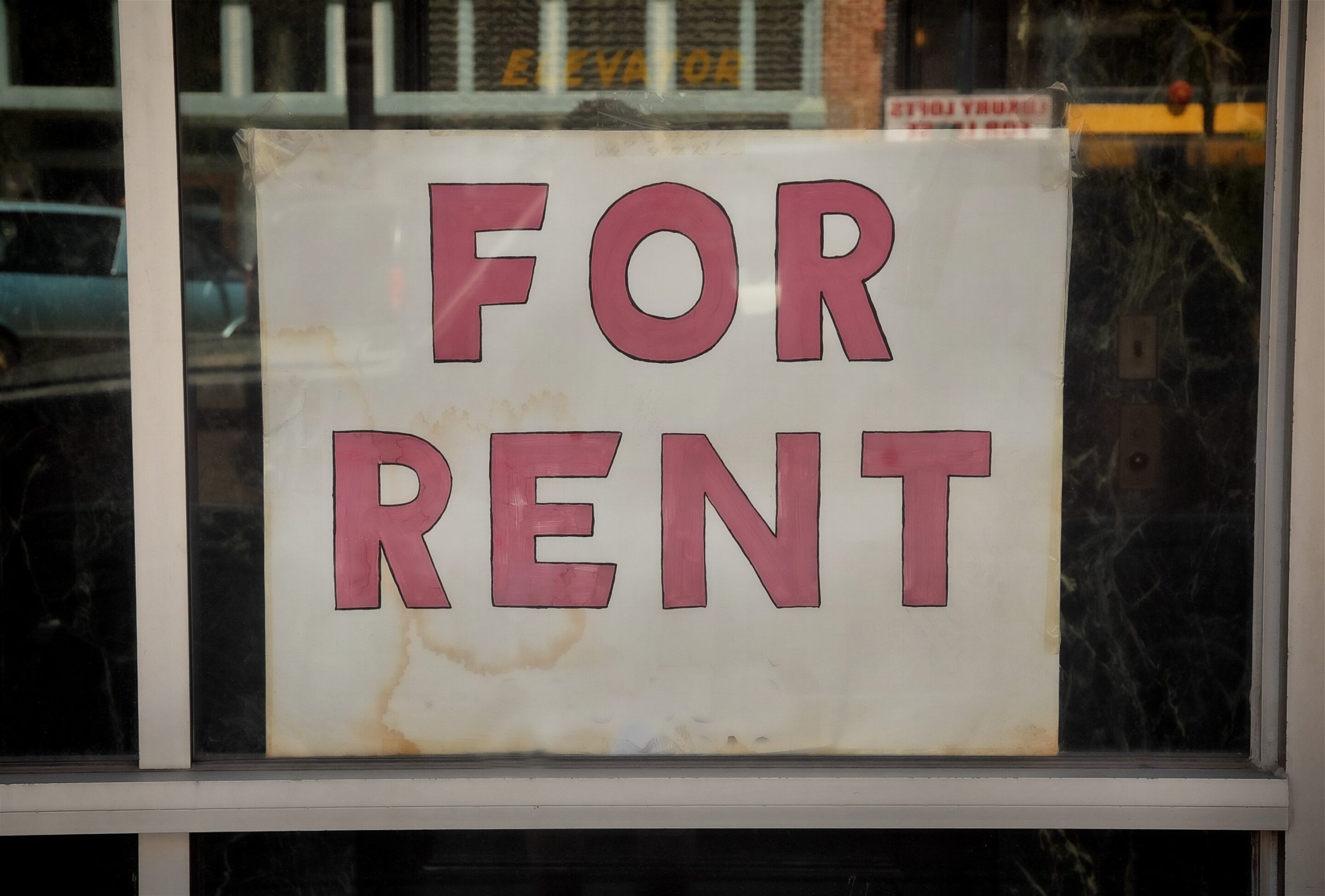 Senators urge DOJ to scrutinize landlords' use of RealPage software to raise rents